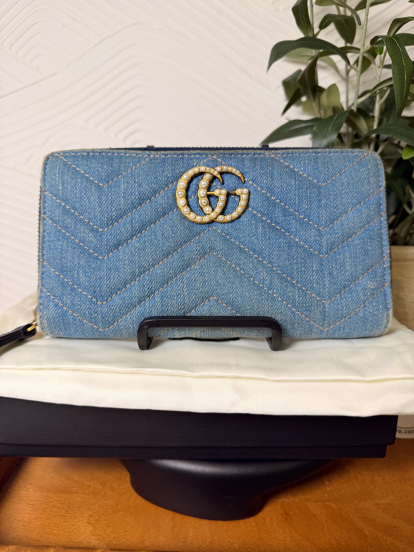 Gucci GG Marmont Denim pearl wallet