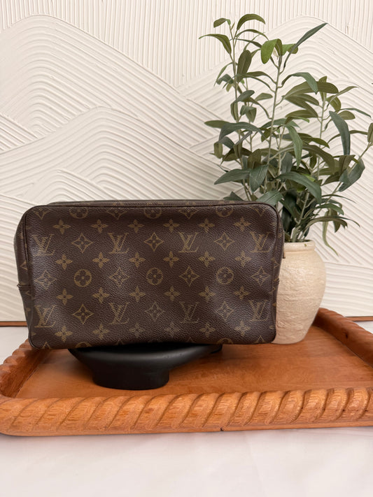 Louis Vuitton Trousse 28
