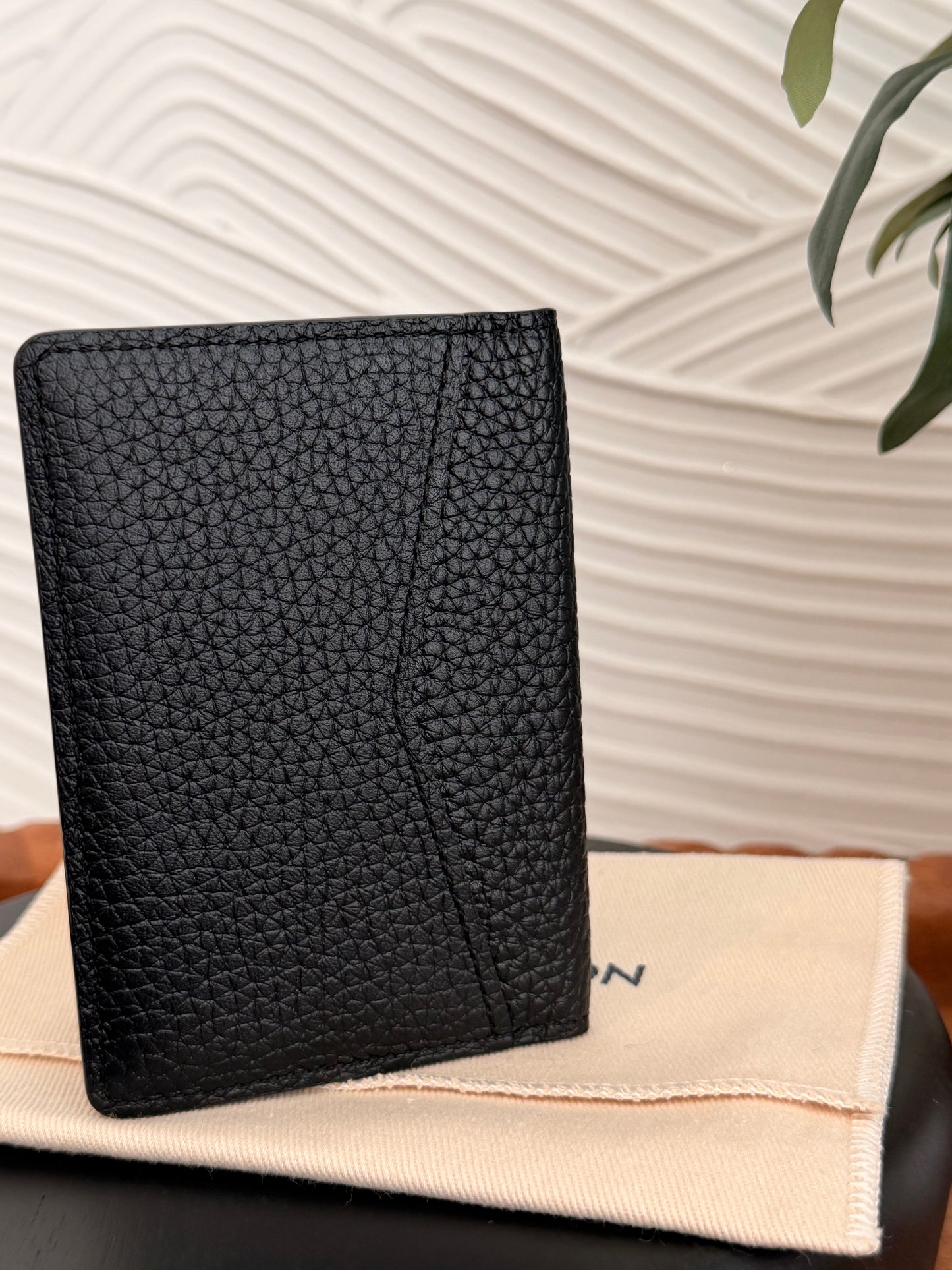 Louis Vuitton Pocket Organizer in Black Taurillon Leather