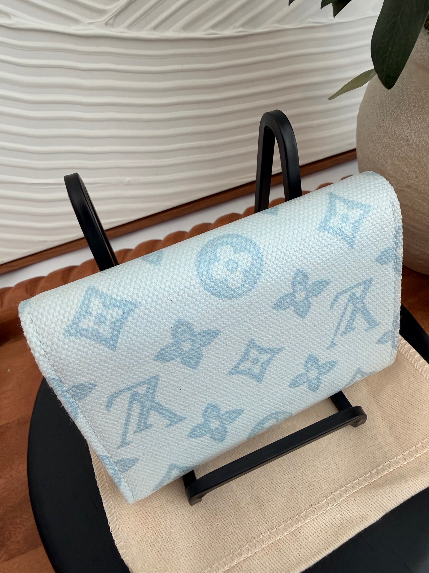 Louis Vuitton Victorine Wallet In Bleu Courrier - 130th anniversary