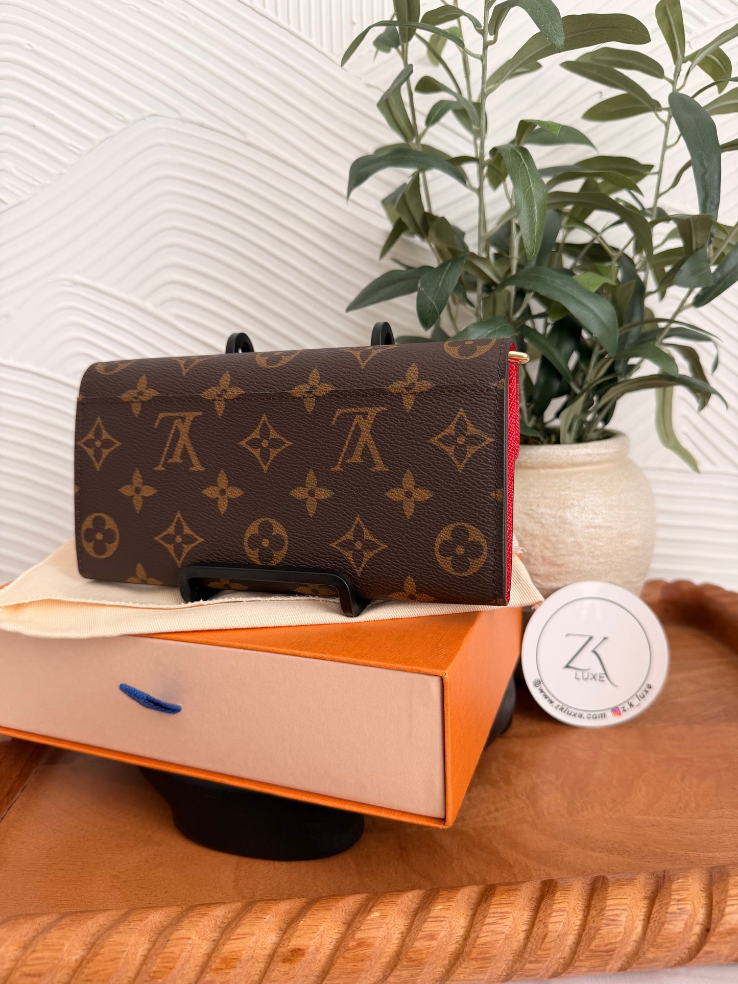 Louis Vuitton Monogram Sarah Wallet