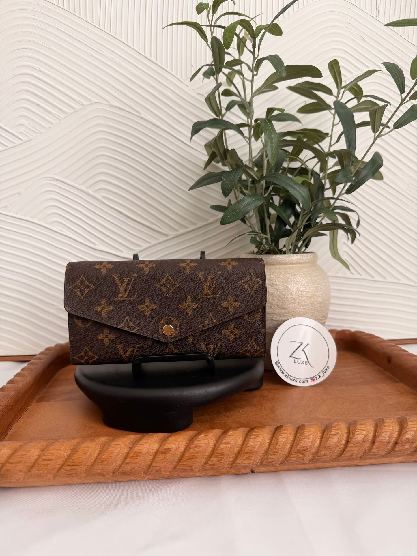 Louis Vuitton Monogram Sarah Wallet
