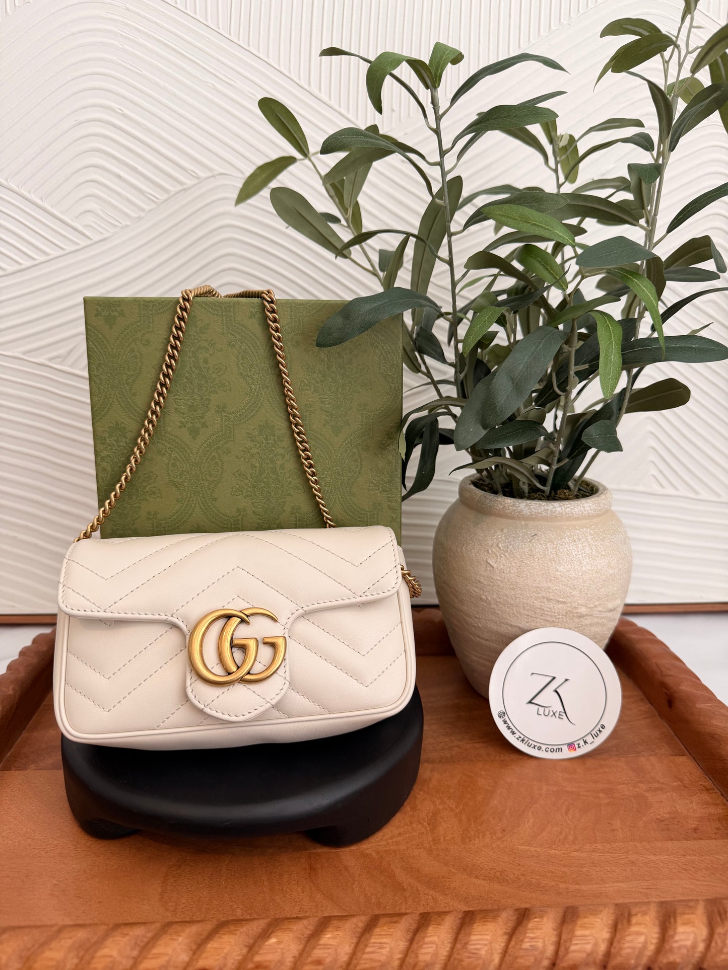 Gucci GG Matelasse Super Mini Bag