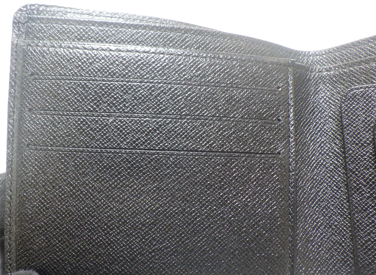 Louis Vuitton Taiga Multiple Wallet
