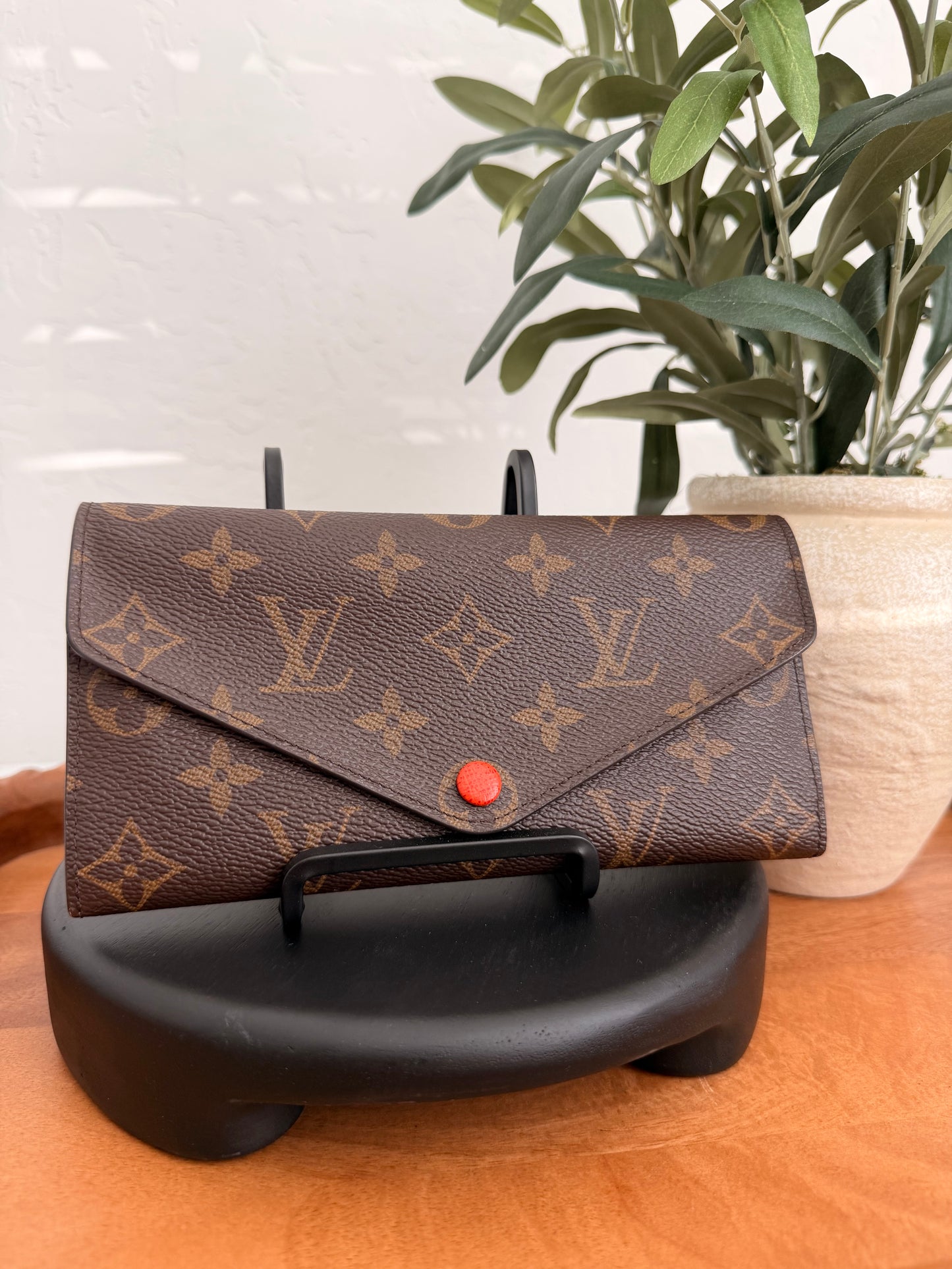 Louis Vuitton Monogram Josephine Wallet Poppy