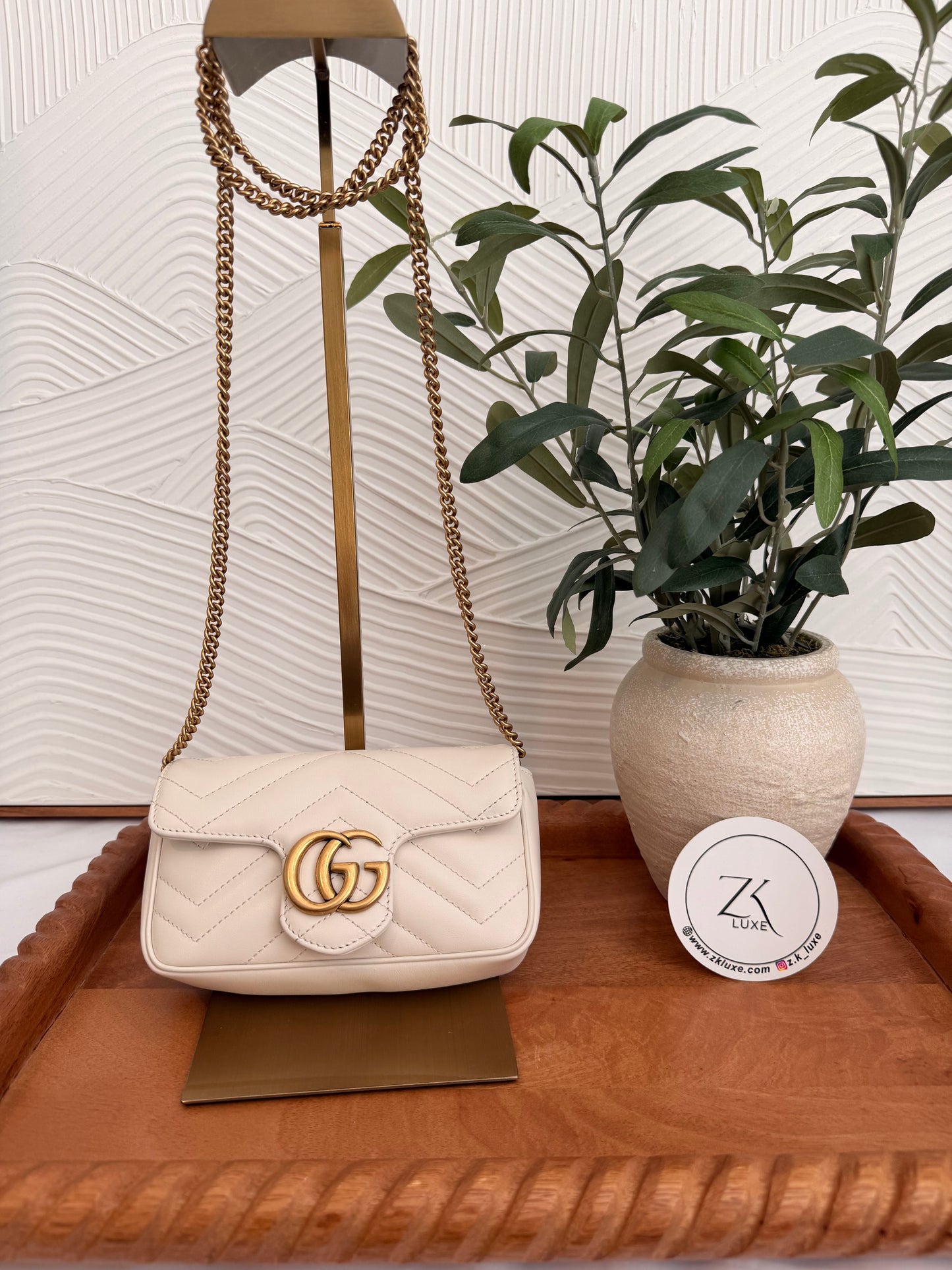 Gucci GG Matelasse Super Mini Bag