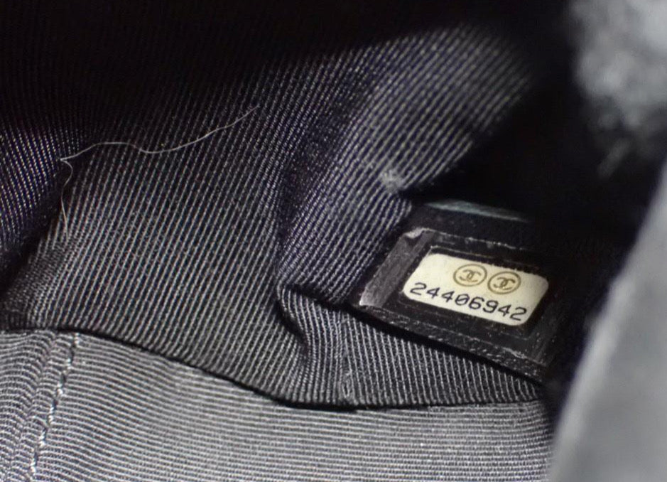 Chanel Black V Stitched Women's Shoulder Bag