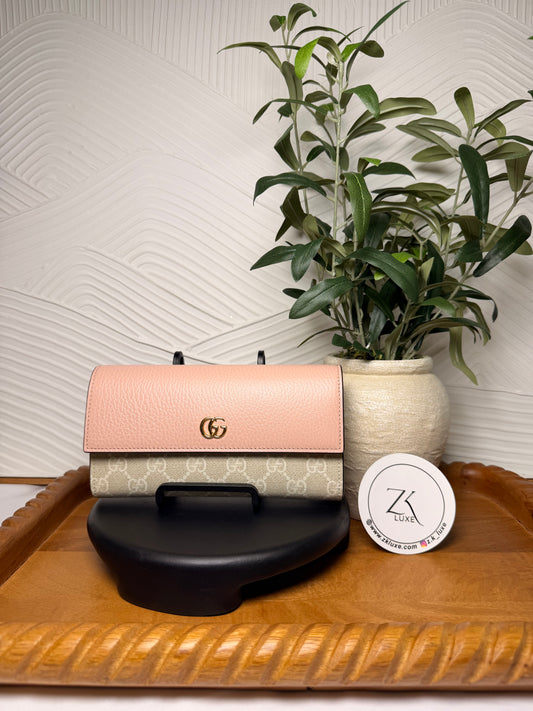 Cartera continental Gucci GG Marmont