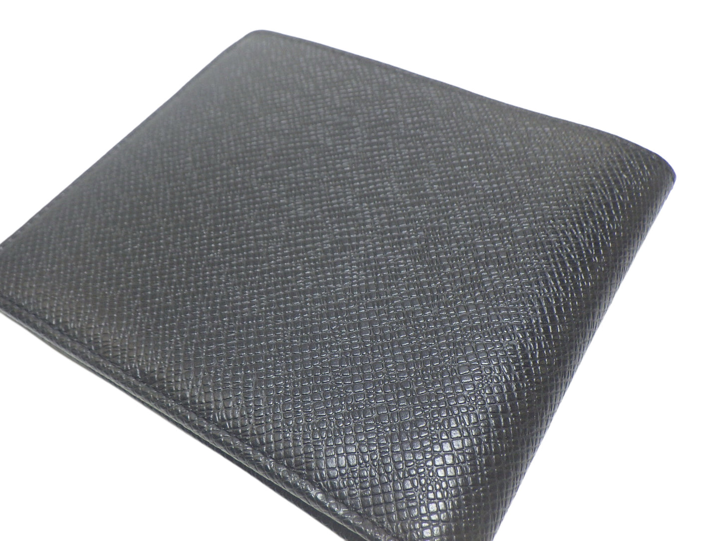 Louis Vuitton Taiga Multiple Wallet