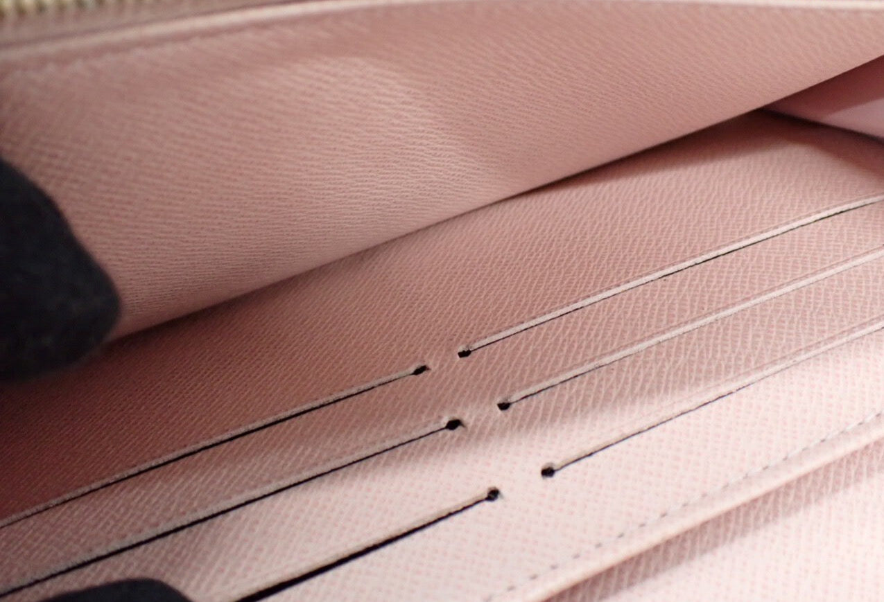 Cartera Louis Vuitton Sarah Monogram