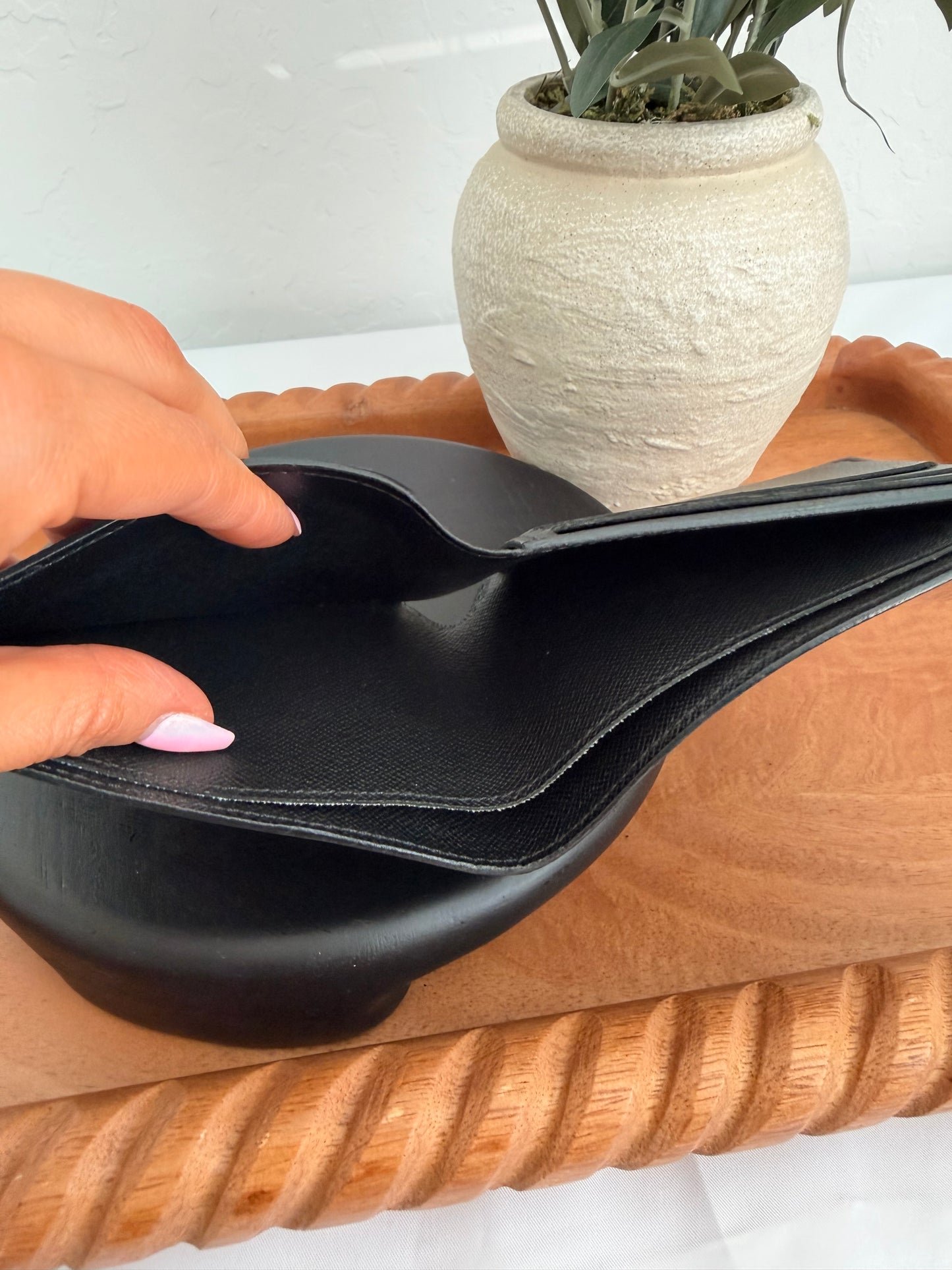 Louis Vuitton Taiga Multiple Wallet