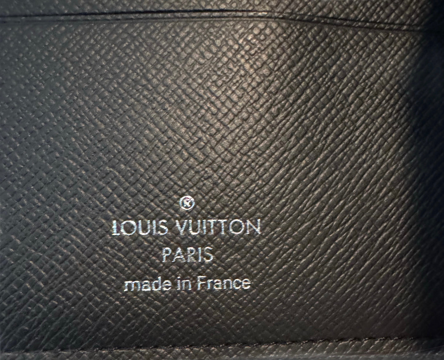Louis Vuitton Taiga Multiple Wallet