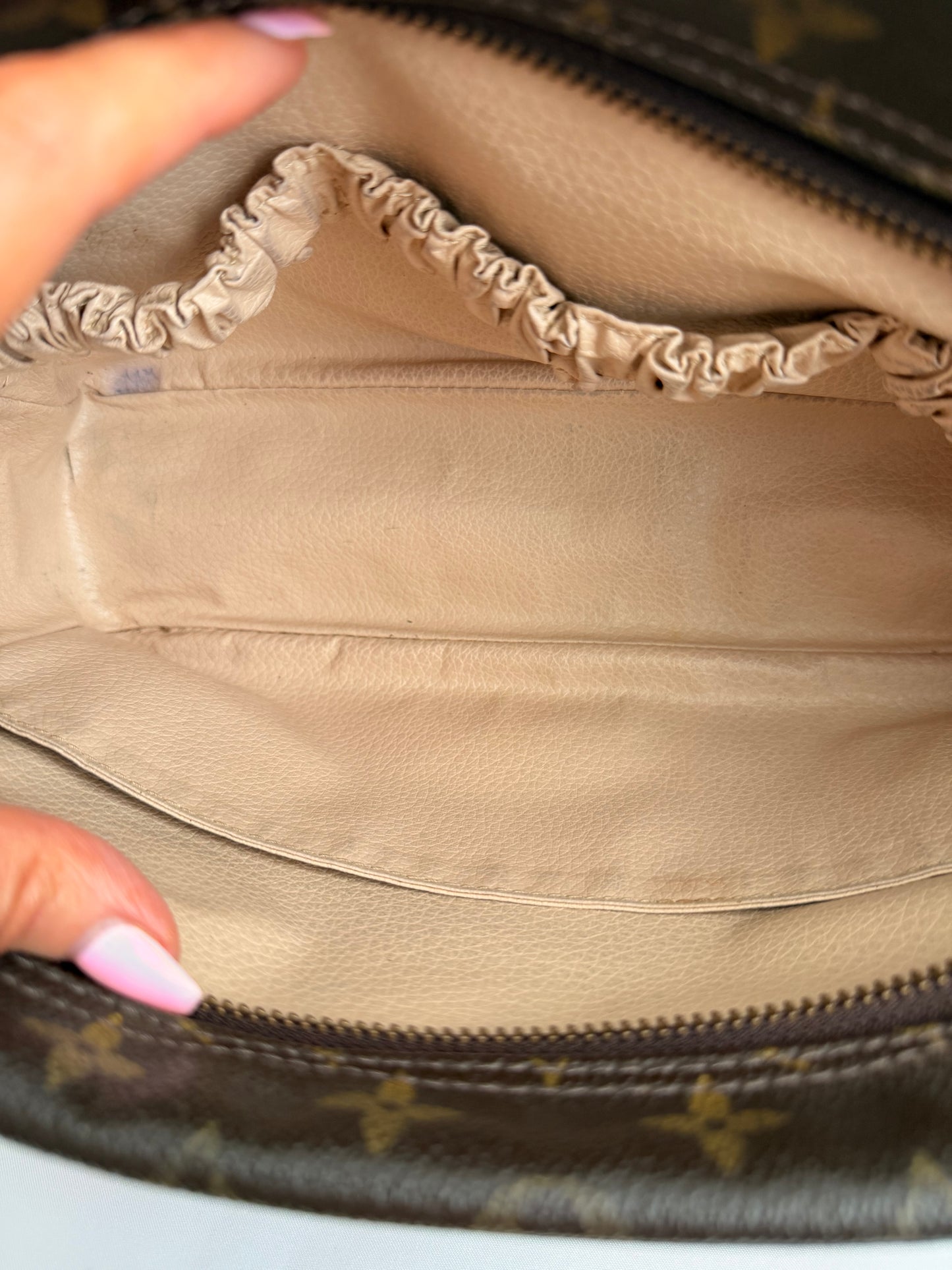 Louis Vuitton Trousse 28