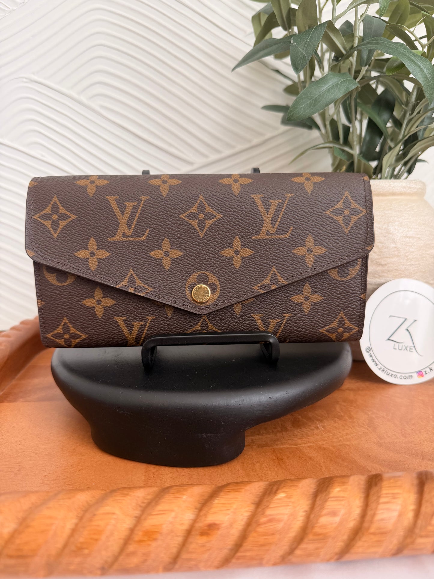 Louis Vuitton Monogram Sarah Wallet