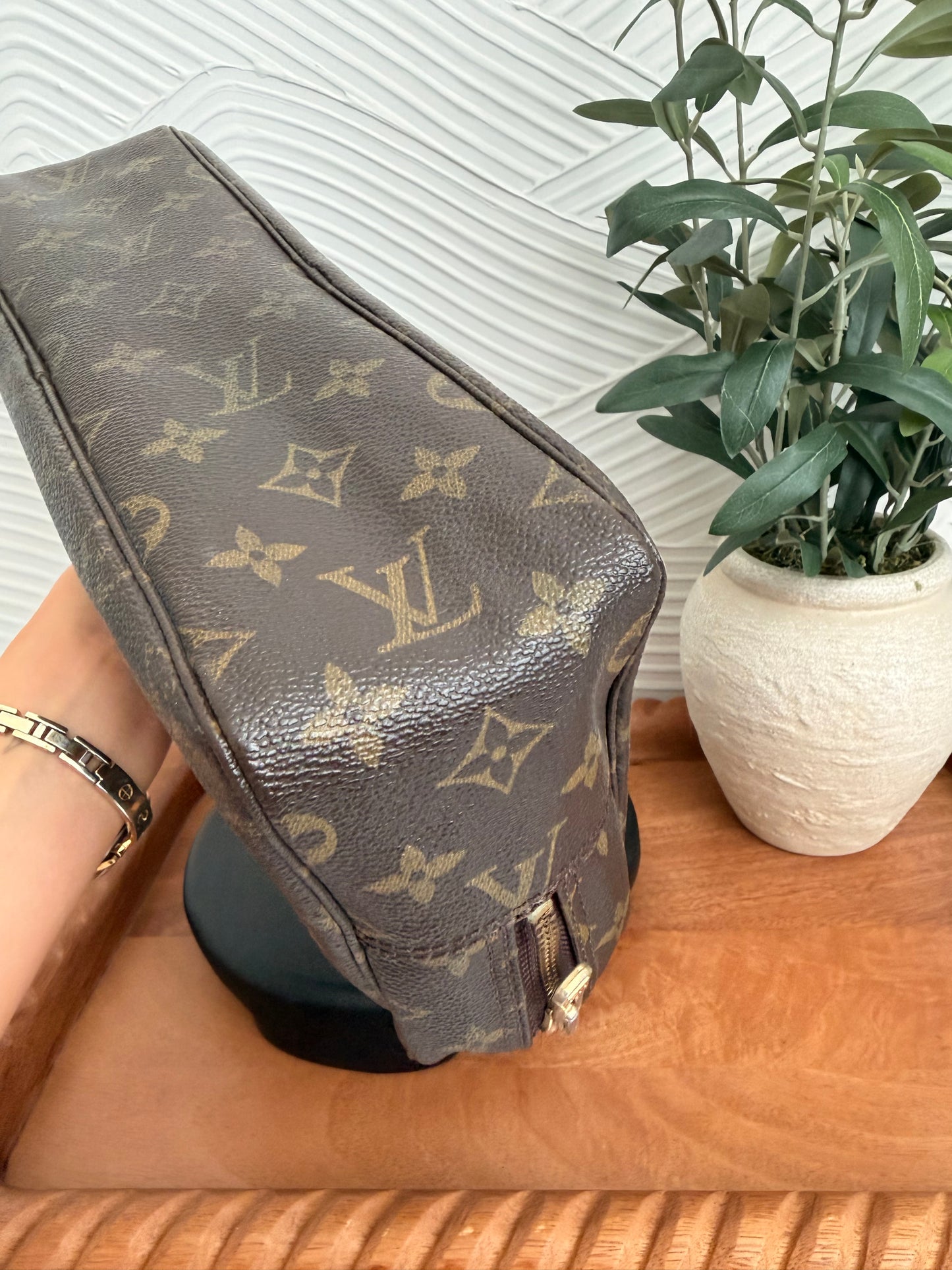 Louis Vuitton Trousse 28