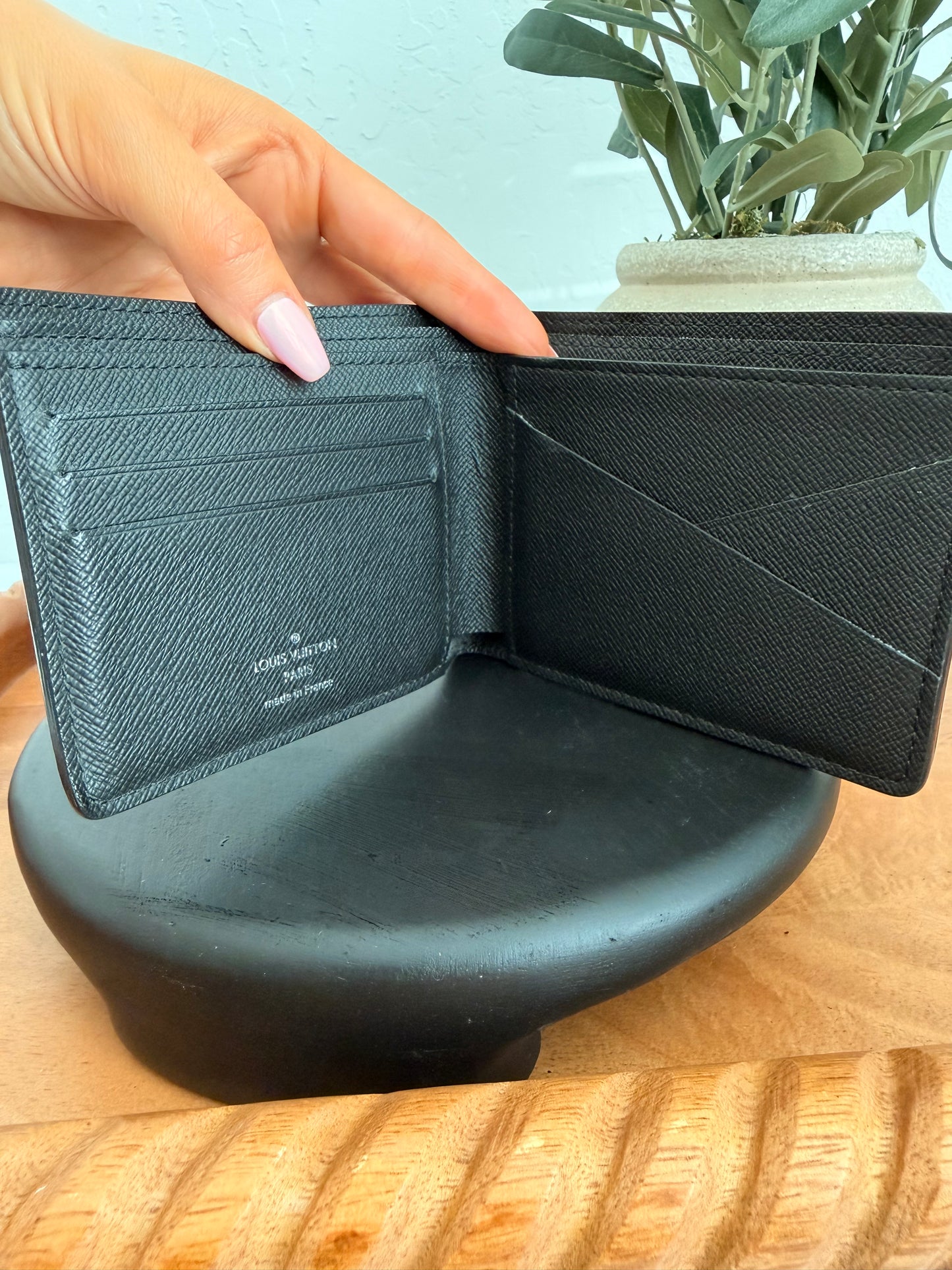 Louis Vuitton Taiga Multiple Wallet