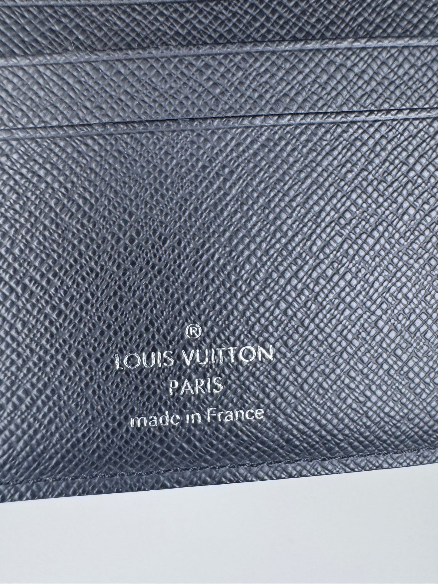 Louis Vuitton Taiga Multiple Wallet
