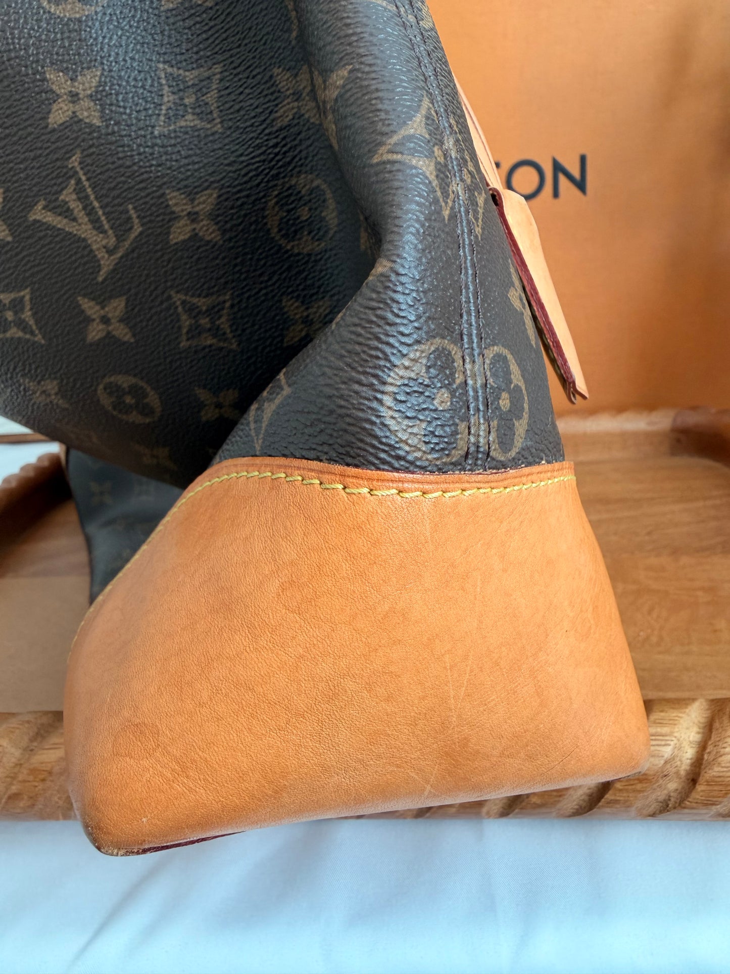Louis Vuitton Berri Pm Shoulder Bag