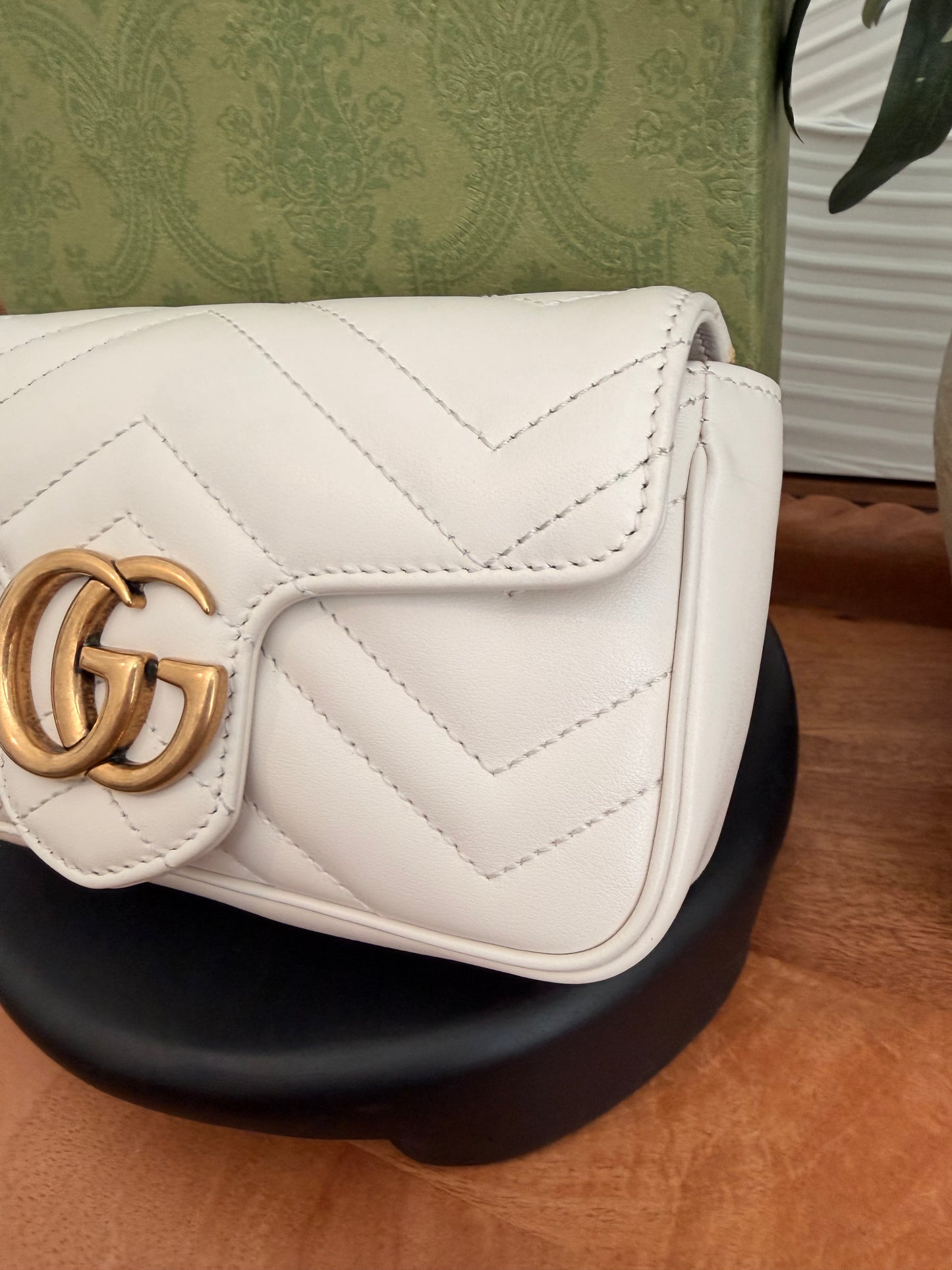Gucci GG Matelasse Super Mini Bag
