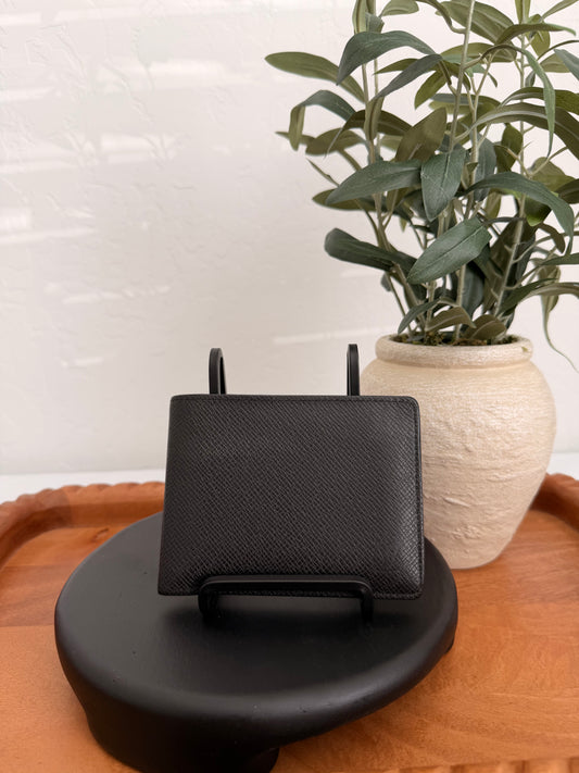 Louis Vuitton Taiga Multiple Wallet