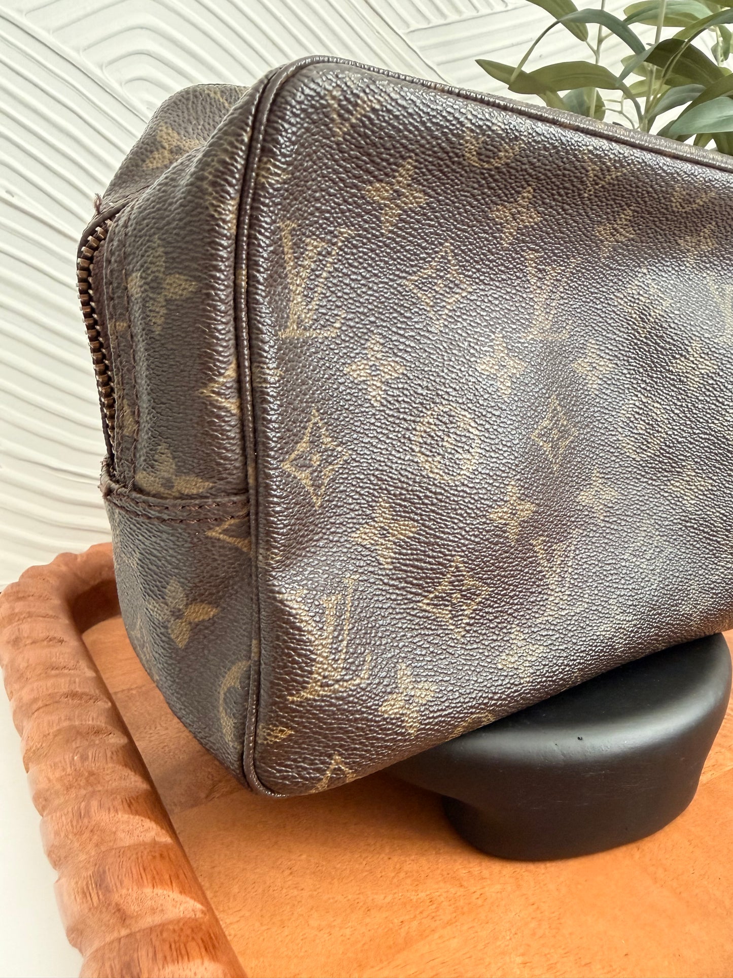 Louis Vuitton Trousse 28